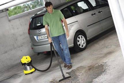 Test de l'aspirateur Karcher VC 3 : l'aspirateur parfait pour les surfaces lisses