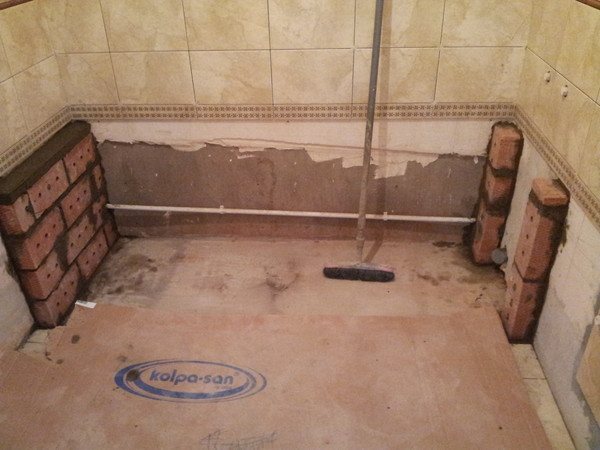 Installation de bain en fonte à faire soi-même: un guide détaillé étape par étape