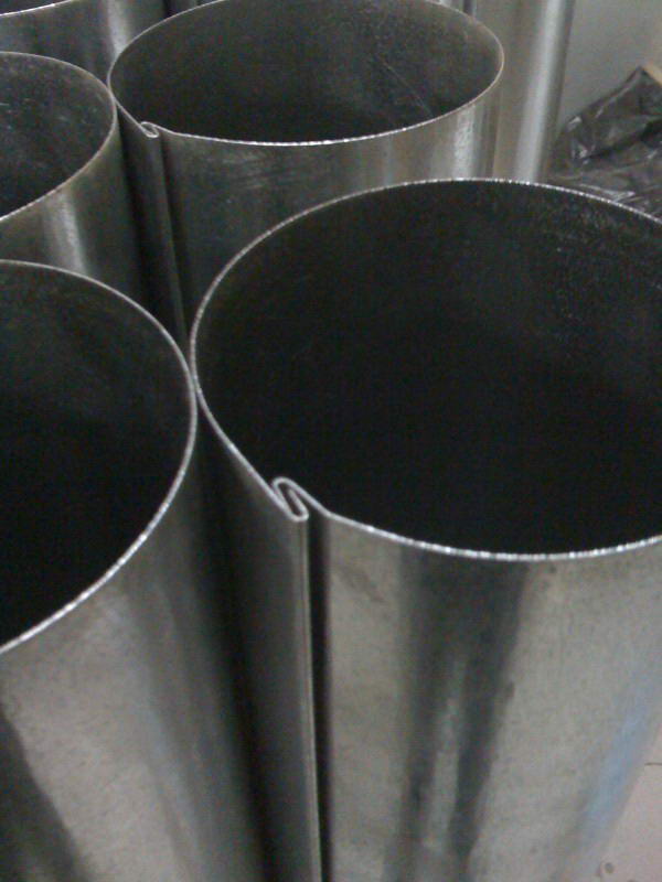 Comment faire une cheminée dans une maison privée de vos propres mains: options de conception et leur mise en œuvre