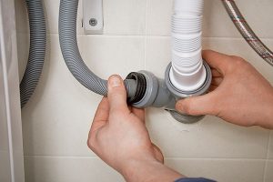 Comment vidanger correctement l'eau de la machine à laver: un guide étape par étape et de précieux conseils