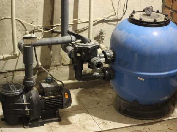 Comment choisir le bon filtre pour la piscine : bilan comparatif de 3 appareils de filtration