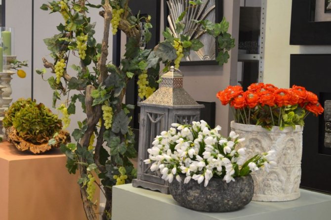 Est-il possible de garder des fleurs artificielles à la maison : signes et bon sens