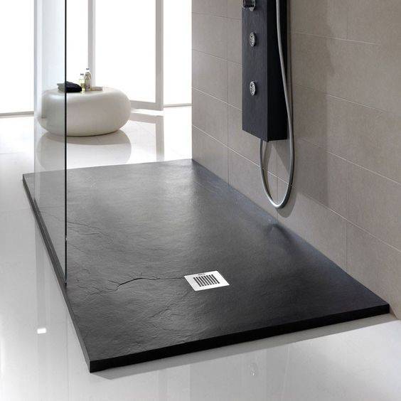 Salle de douche à faire soi-même pour une maison en bois