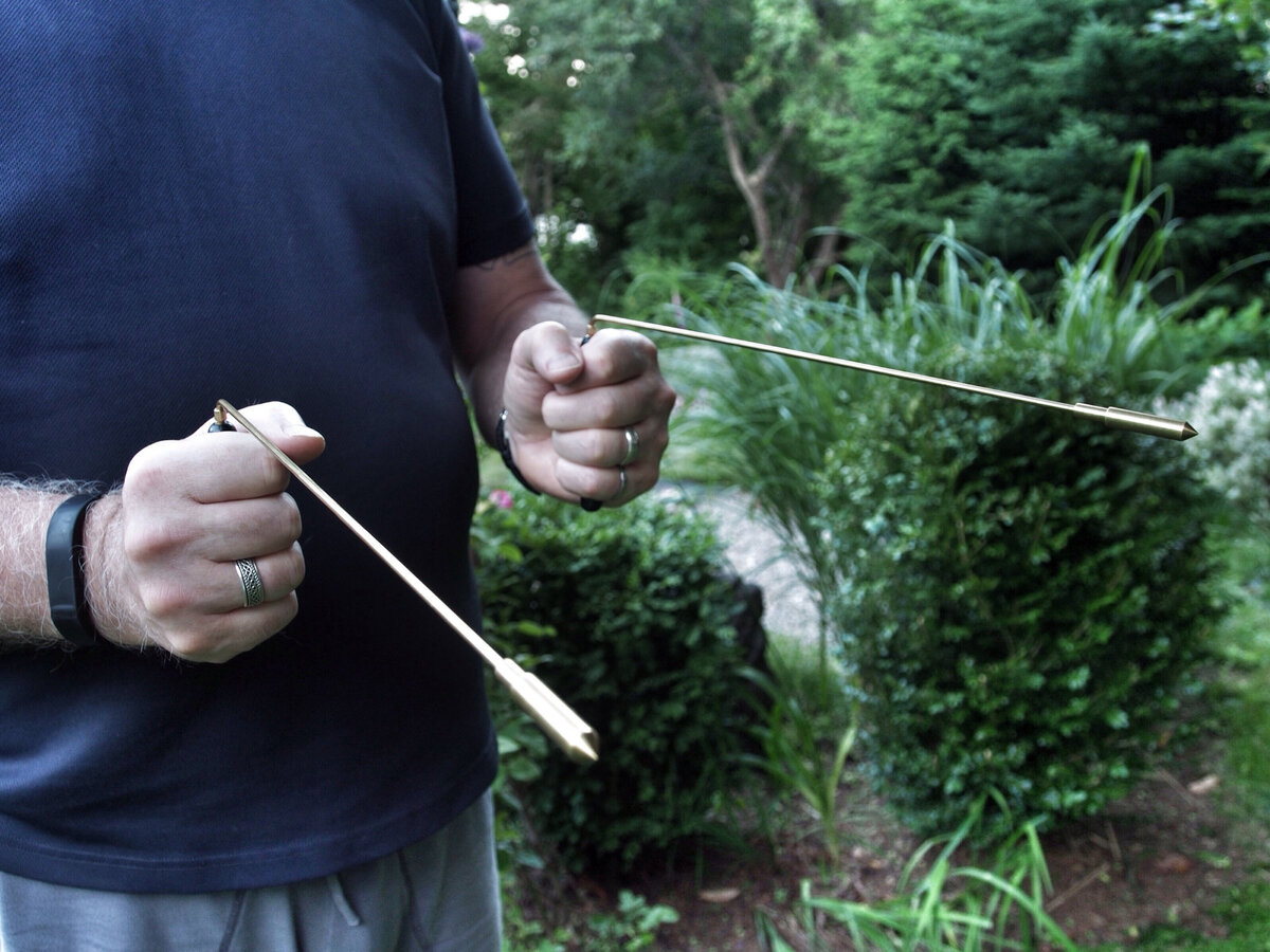 Comment trouver de l'eau pour un puits: méthodes pour trouver un endroit pour forer