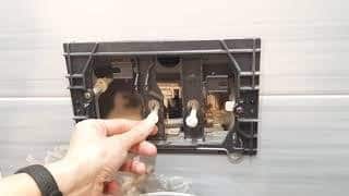 Comment réparer une installation de toilettes : pannes courantes et comment les réparer