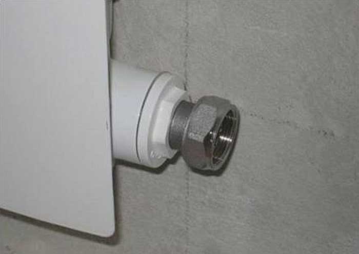 Procédés de raccordement de conduites de gaz et procédés de scellement de joints