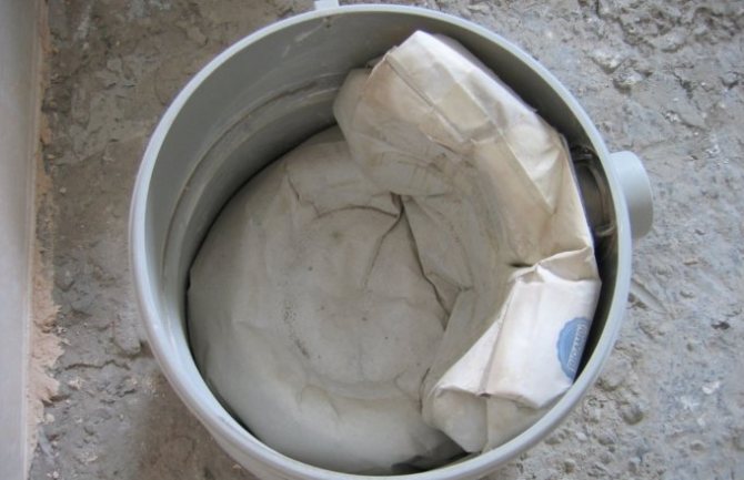 TOP 7 des aspirateurs sans sac de chantier : les meilleurs modèles + des conseils d'experts