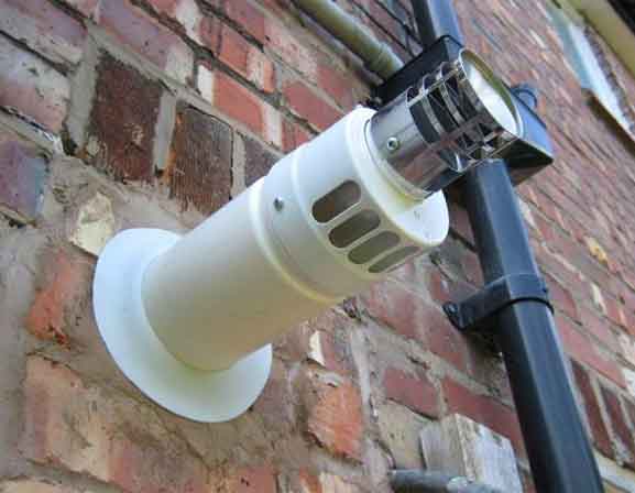 Ventilation d'une chaudière à gaz dans une maison privée: règles d'aménagement