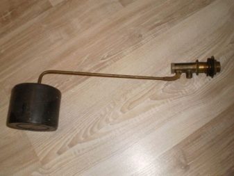 Flotteur WC : dispositif, règles de réglage et exemple de remplacement