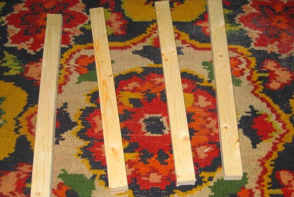 Appareils de chauffage pour chauffer les poulets dans les poulaillers