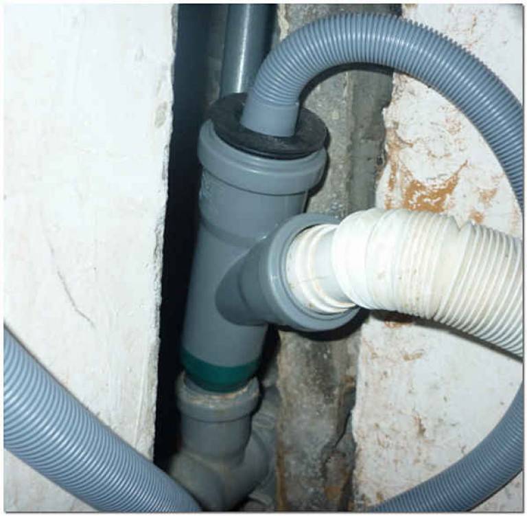 Vidange de la machine à laver de vos propres mains: installation et réparation du système