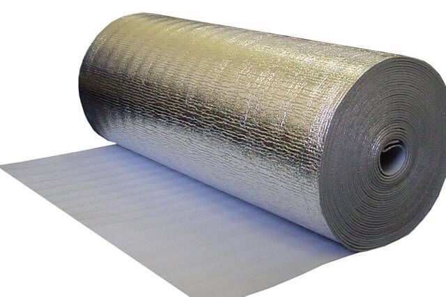 Substrat sous un plancher chauffé à l'eau: types, caractéristiques de choix, règles de pose