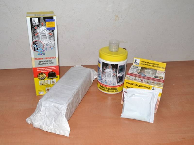 Comment et comment nettoyer la cheminée de la suie: caractéristiques du travail