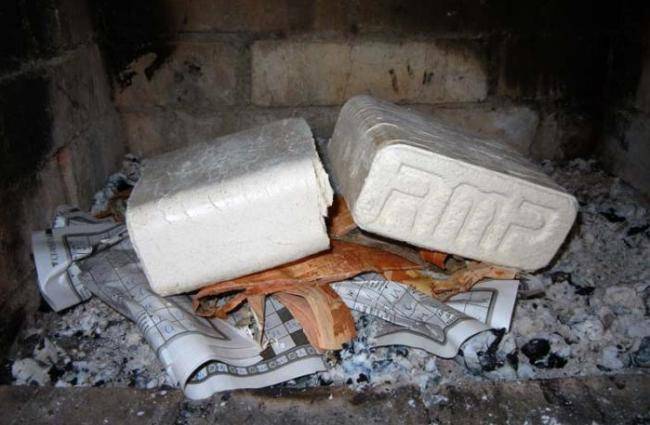 Examen des briquettes de combustible Pini Kay avec avis d'utilisateurs