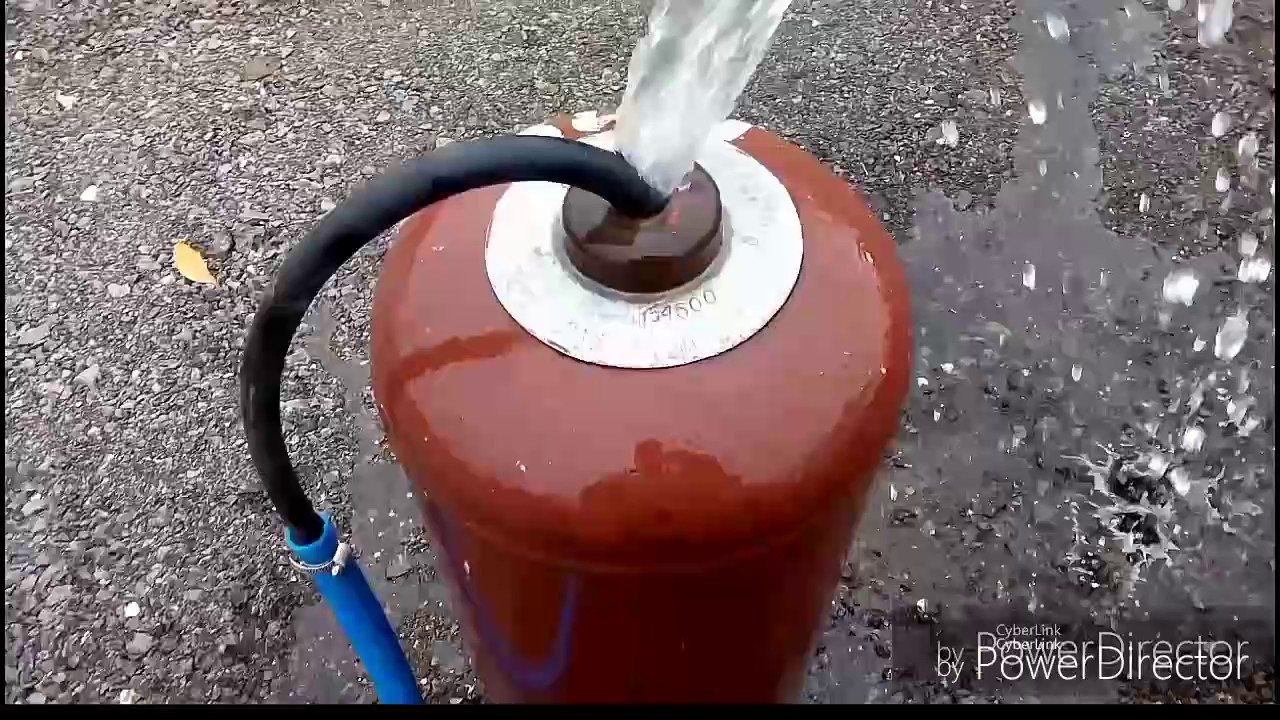 Comment nettoyer un geyser: moyens disponibles pour l'auto-mise en œuvre