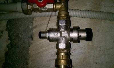 Pression dans le système d'alimentation en eau d'une maison privée: spécificités des systèmes autonomes + moyens de normaliser la pression