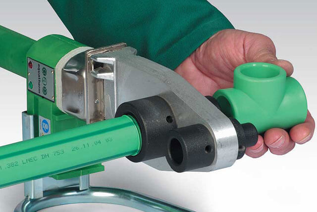 Technologie d'installation à faire soi-même pour les tuyaux en polypropylène