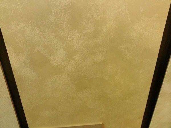 Peinture murale décorative de vos propres mains: des moyens originaux et simples