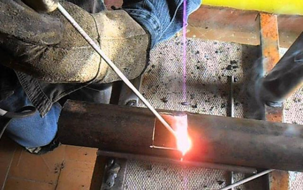 Soudage bout à bout fixe arraché