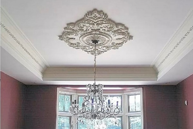 Prise de plafond sous le lustre: instructions d'installation de la prise au plafond