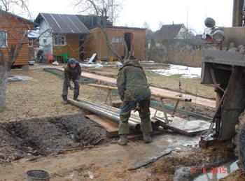 Comment retirer une pompe tombée dans un puits ?