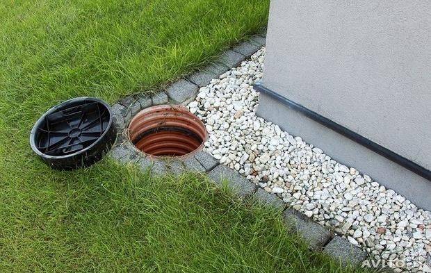 Comment raccorder un égout et un puits