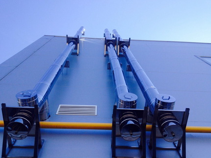 Raccordement d'une cheminée à une chaudière à gaz au sol : sortie de tuyau interne et externe