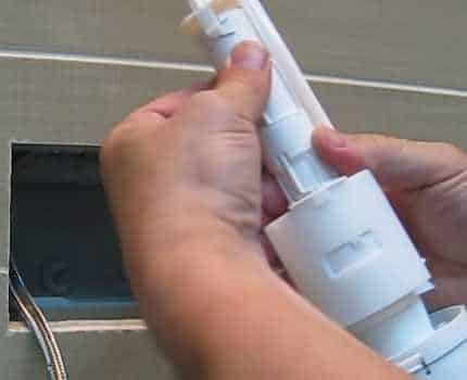 Comment réparer une installation de toilettes : pannes courantes et comment les réparer