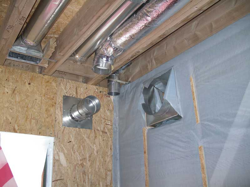 Taux de renouvellement d'air dans différentes pièces + exemples de calculs