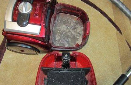 Test de l'aspirateur Vitek VT 1833 : l'aquafiltration à un super prix