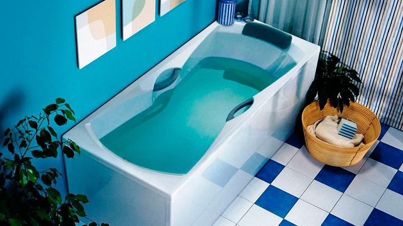 Entretien du bain acrylique à la maison: conseils utiles