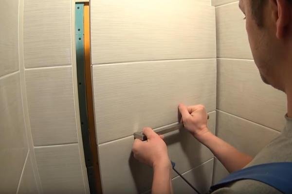 Comment calculer les dimensions des portes de la salle de bain et des toilettes