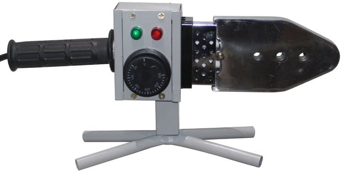 Comment choisir un fer à souder pour tuyaux en polypropylène : conseils de plombiers professionnels