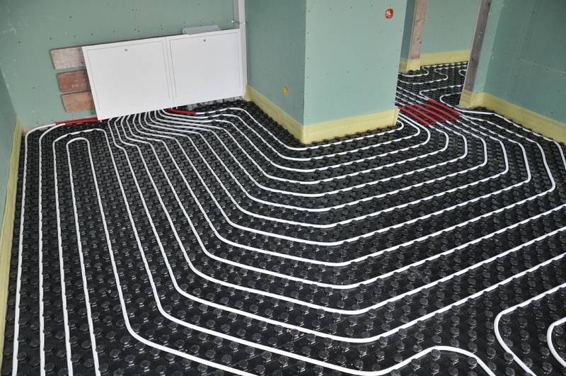 Tuyau de chauffage au sol : critères de choix, dimensions