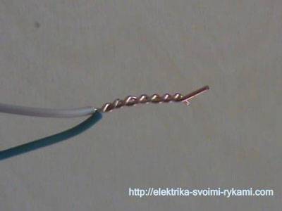 Comment connecter un interrupteur d'éclairage à trois gangs