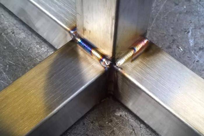 Comment souder des joints verticaux et horizontaux avec le soudage électrique: instructions étape par étape