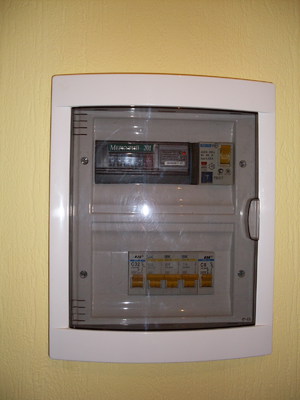 Boîte pour machines électriques: types de boîtes et leurs caractéristiques + nuances de choix et de remplissage de la boîte