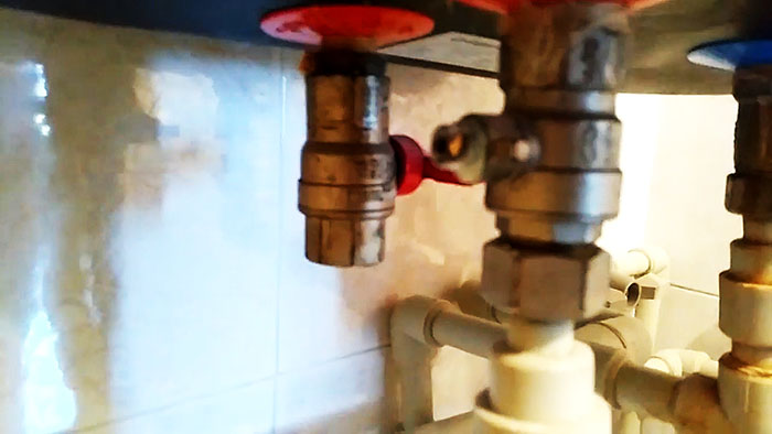 Pourquoi le robinet à tournant sphérique ne peut pas être ouvert à moitié