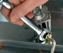 Le brûleur à gaz ne brûle pas bien : un aperçu des dysfonctionnements typiques et comment les réparer