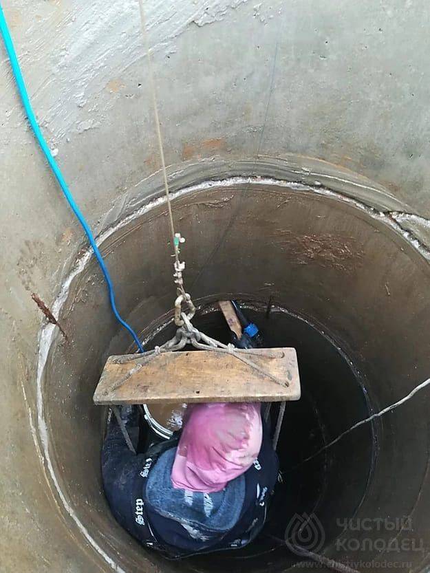 Joint hydraulique pour un puits : les meilleures façons de sceller les joints des anneaux en béton armé