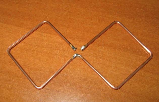 Comment faire un support TV de vos propres mains: options maison populaires