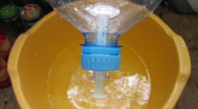 Le choix et la fabrication d'un lavabo pour une résidence d'été