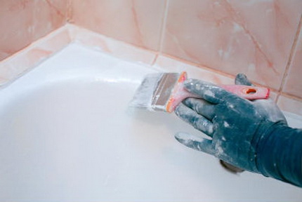 Comment rénover une vieille baignoire en fonte : un examen comparatif des 3 meilleures façons