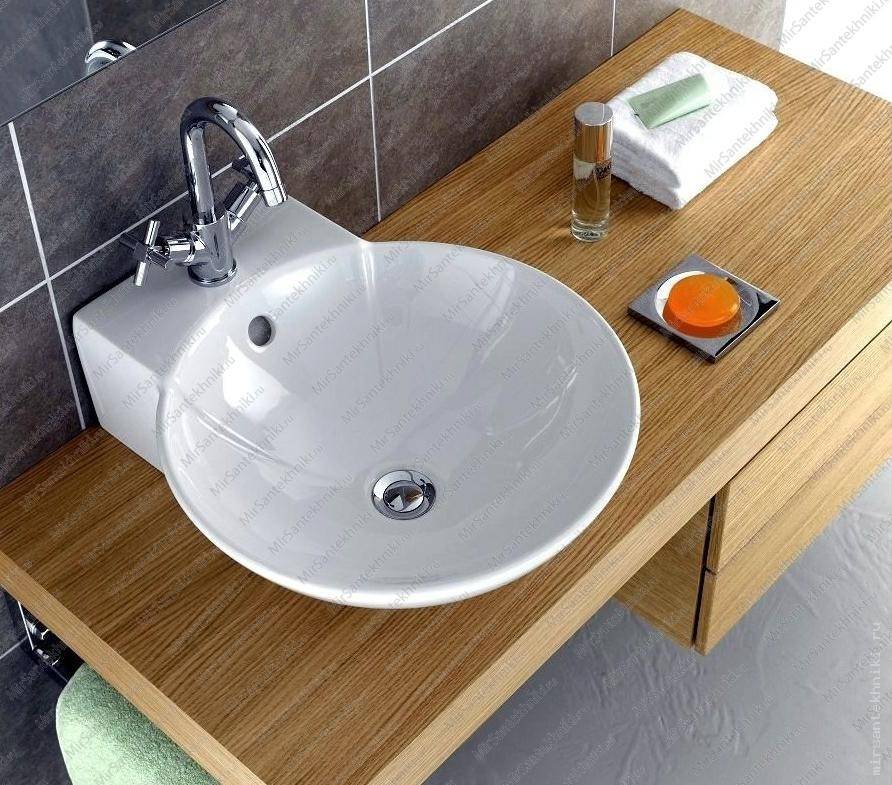 Comment installer un lavabo sur un comptoir dans la salle de bain: quels sont les lavabos suspendus