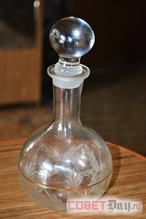 Comment nettoyer le cristal du jaunissement et de la plaque blanche pour un éclat