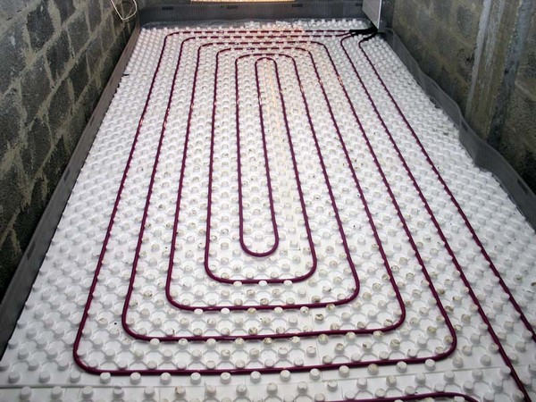 Technologie de pose de chauffage au sol : méthodes d'installation et instructions détaillées étape par étape !