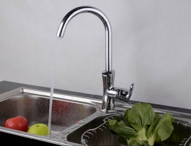 Comment choisir un robinet de cuisine: conseils pour choisir, meilleures options, évaluation du fabricant