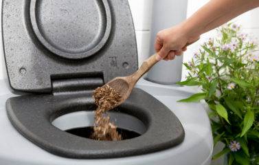 Comment choisir un placard sec pour une résidence d'été: conseils pour choisir et revoir les meilleurs modèles