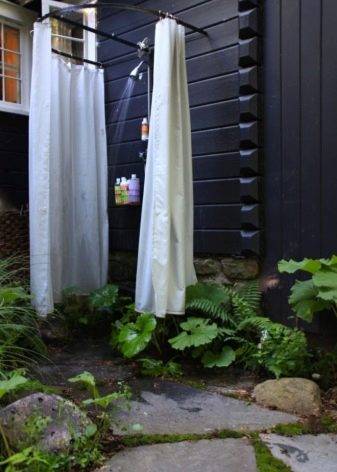 Réservoir pour une douche d'été : conseils pour choisir un modèle fini + comment construire un produit fait maison