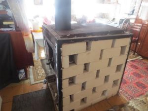 Comment superposer un poêle à bois-poêle à ventre avec de la maçonnerie